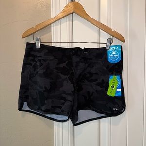Pelagic Women’s Fishing Shorts